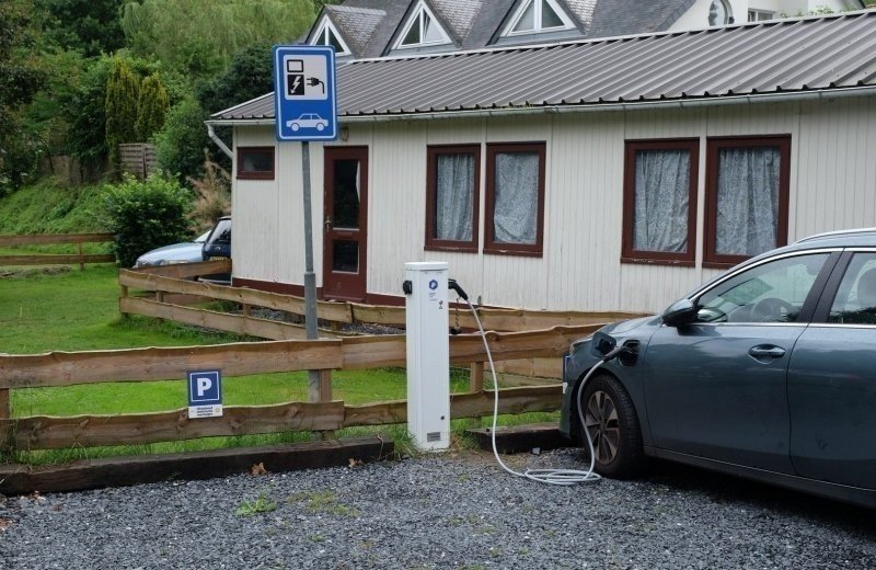 Natuurcamping luxemburg laadpaal