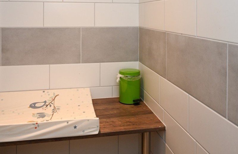 Speciale babyruimte in sanitair op val dor in luxemburg
