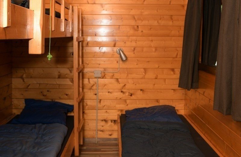 Val dor luxemburg trekkershut standaard voor 4 personen slaapvertrekken eenpersoonsbed