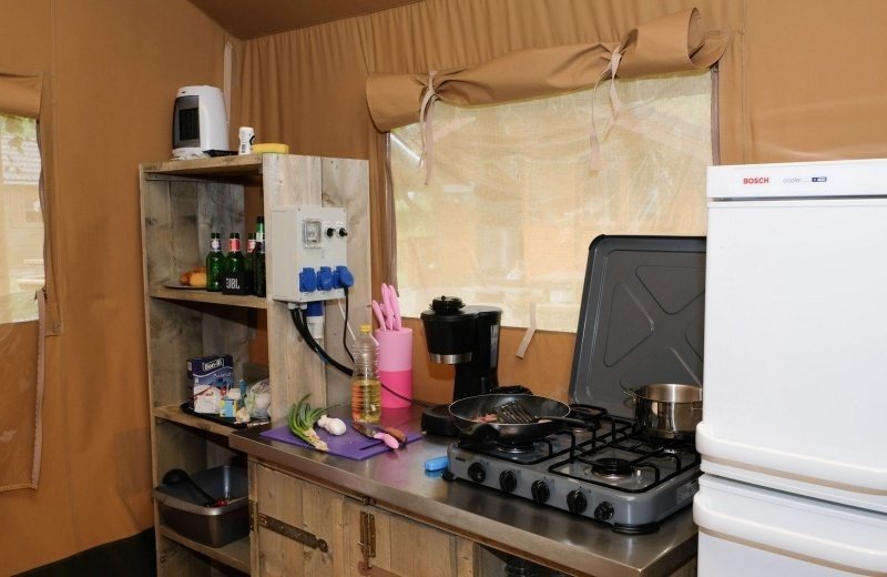 Valdor safaritent 2018 keuken 1